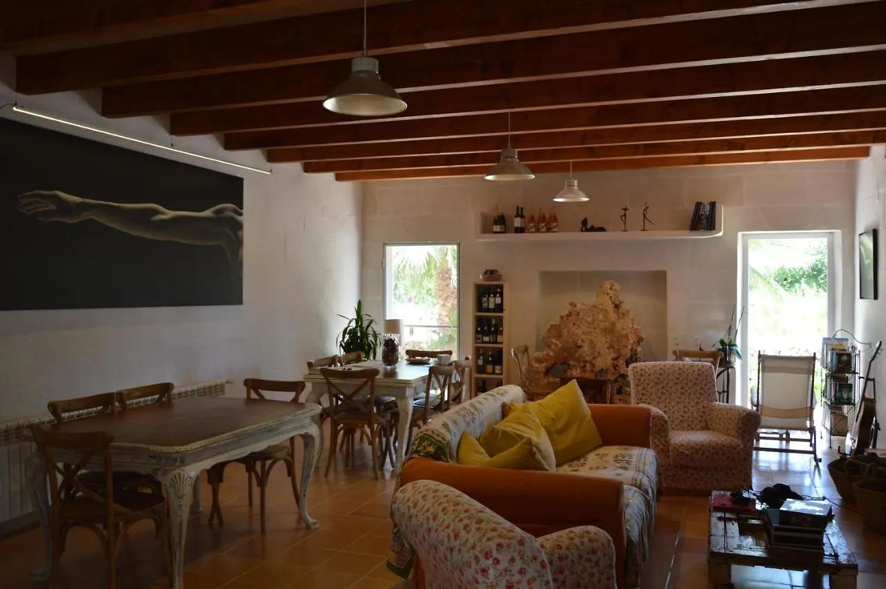 Country house Turismo Rural Biniati Des Pi Sant Lluis